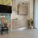 Laura Apartment *