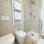 Laura Apartment